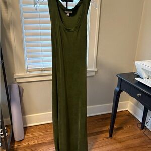 Chic Olive Maxi Dress
